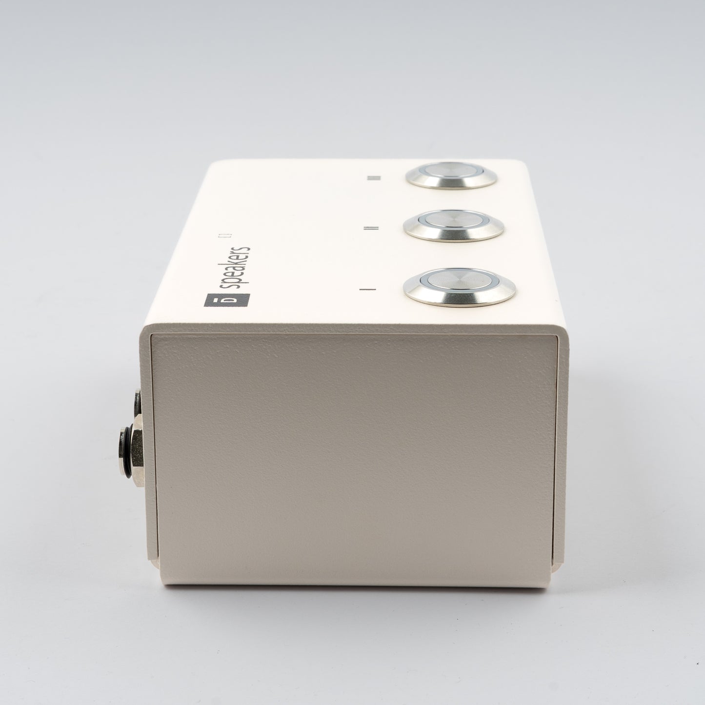 speakers[] // Modular Speaker Switching Device